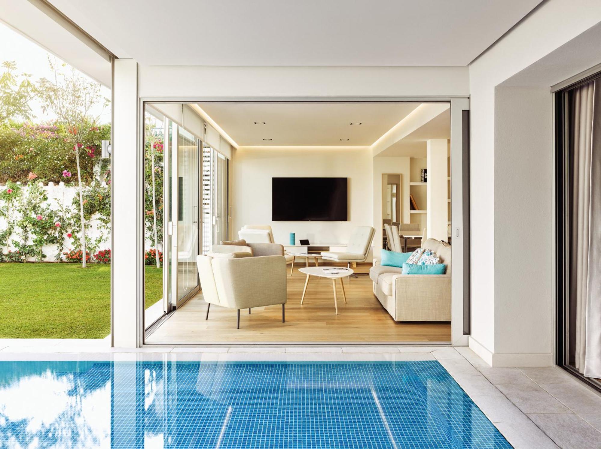 Villa com Piscina Privada