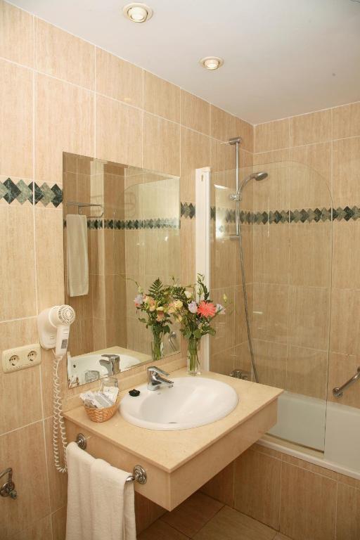 Superior Frontal Sea View Apartment,747074342:JPEG