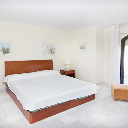 Park Plaza Suites Apartamentos-3